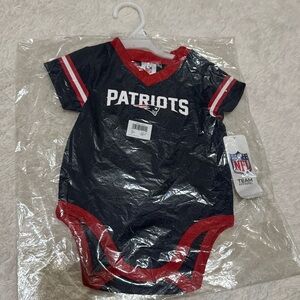 Patriots onesie 3-6M